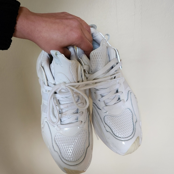 Adidas Magmur Runner Dad Sneakers - Picture 3 of 7